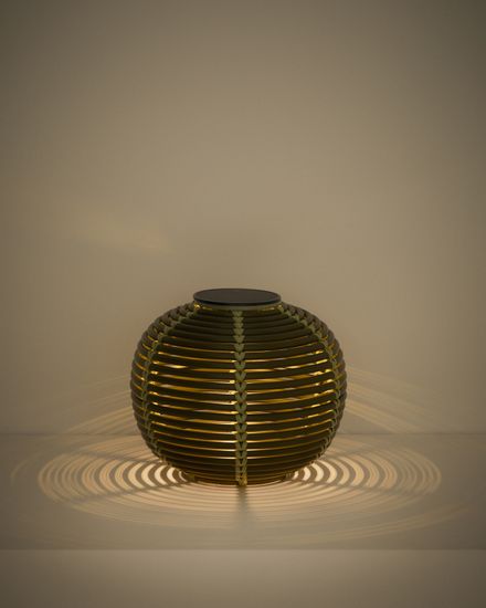 Настольная лампа Garoina на солнечных батареях из зеленого искусственного ротанга, 25 см