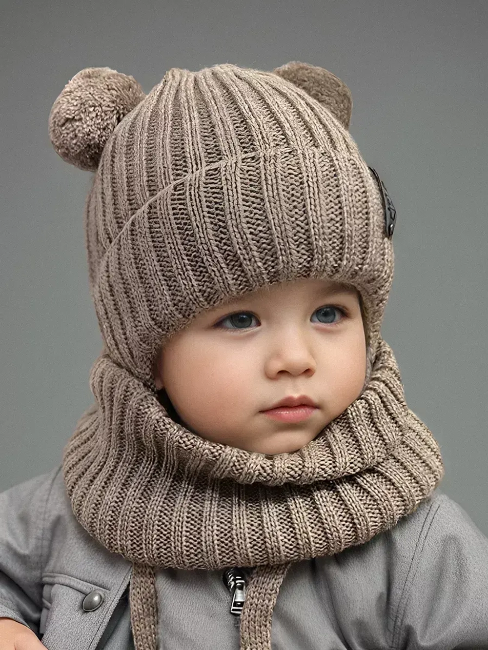 Шапка для мальчика со снудом осенняя