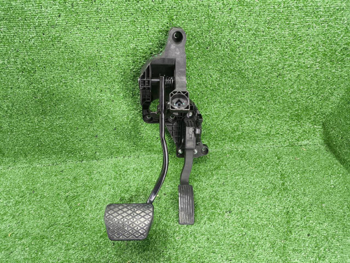 Педаль Omoda C5 (2022-н.в.)