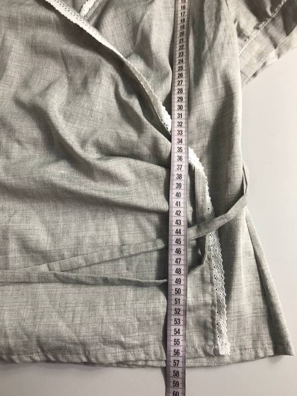 Блузка с кружевной тесьмой, визуально на 44 размер