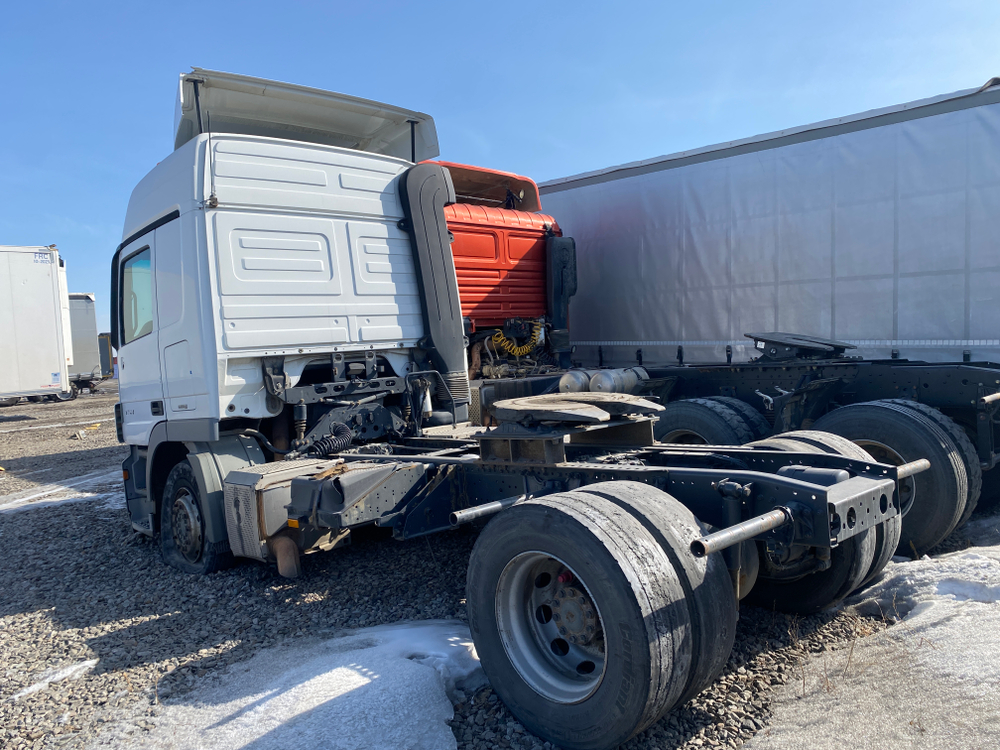 Mercedes-Benz ACTROS 4x2 Седельный тягач 1844 LS (Дизель/Газ, 11,9 л, 435 л.с., АТ)