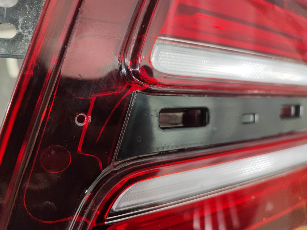 Фонарь задний левый Genesis GV80 20-нв Б/У Оригинал 92404T6000