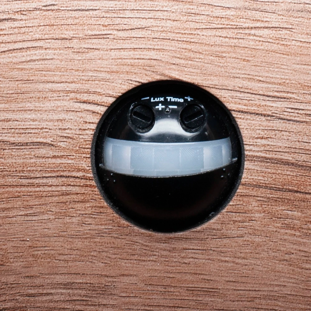 Уличный настенный светильник Mantra RUKA 6774