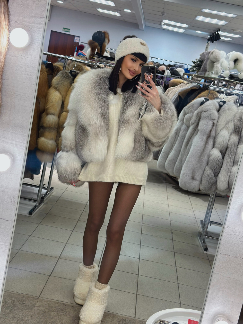 Шуба - кроп из арктической лисы 45см