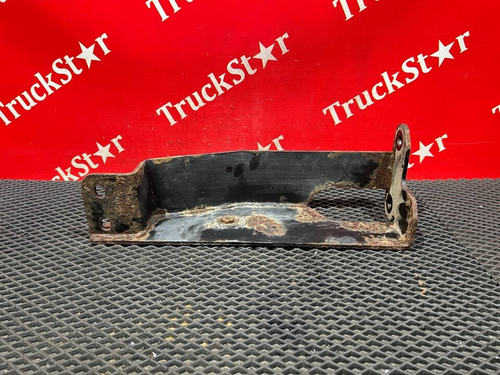 Кронштейн подножки правый