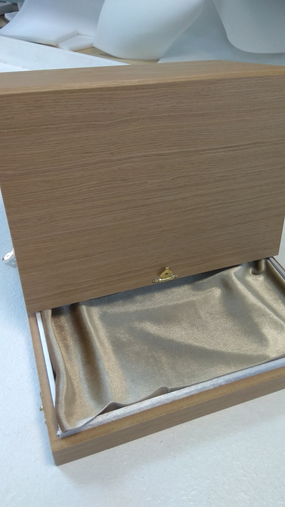 Футляр подарочный из шпона (дерево) индивидуальный размер