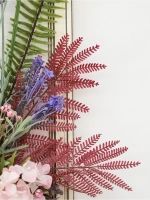 Искусственные цветы для декора стен