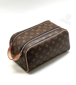 Несессер Louis Vuitton Dopp Kit