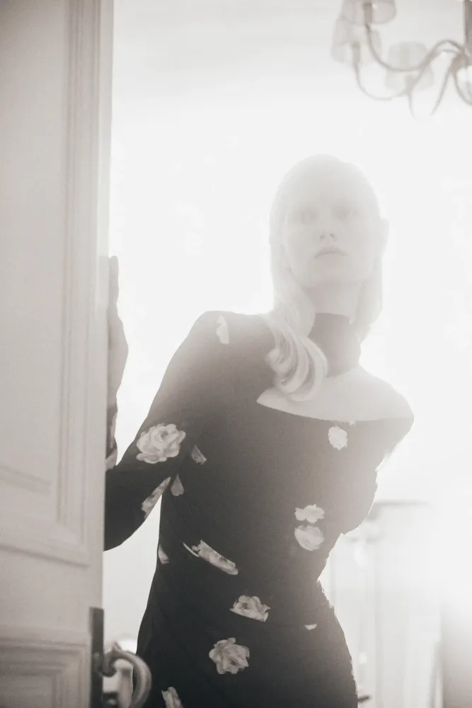 Jennifer midi, платье миди с длинным рукавом из черного бифлекса с цветочным принтом