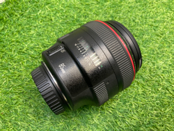 Canon EF 85mm 1.2L II USM