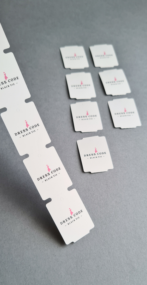 24*33 мм, печать в 2 цвета. 1 рул = 1 000 шт