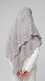 Оренбургский пуховый платок П4-110-03 серый