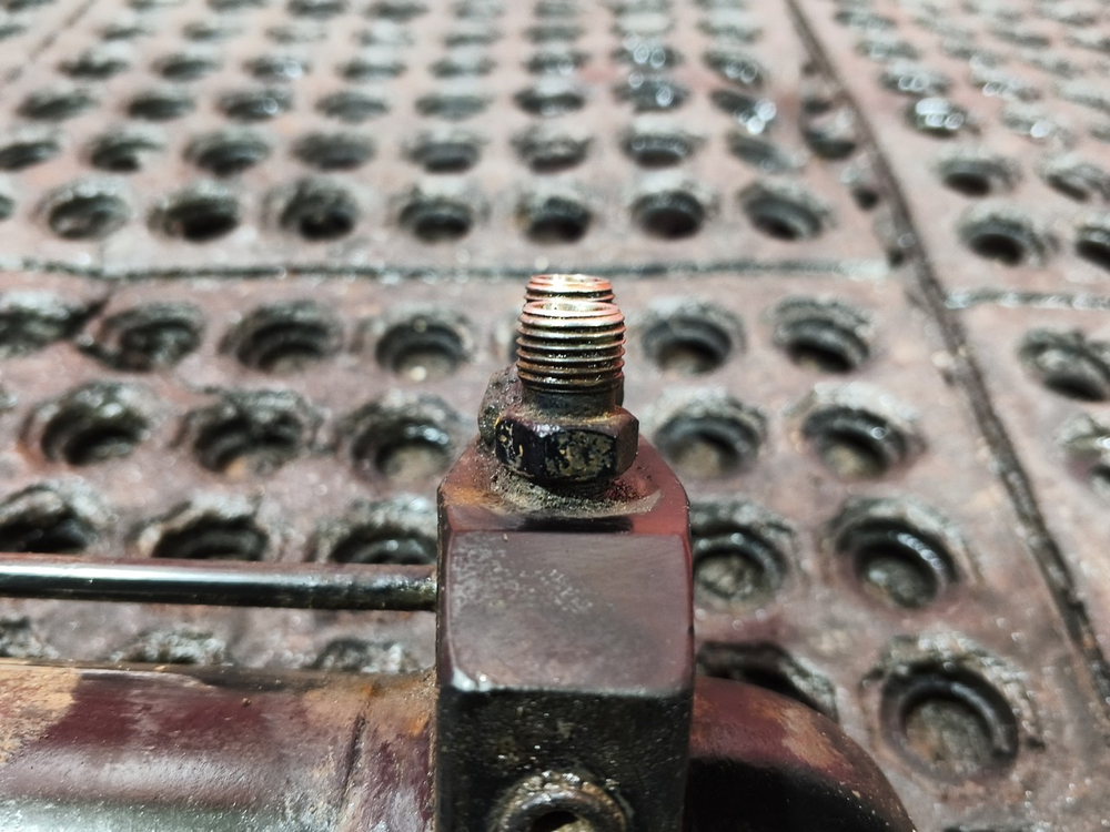 Цилиндр подъёма кабины 2023г.