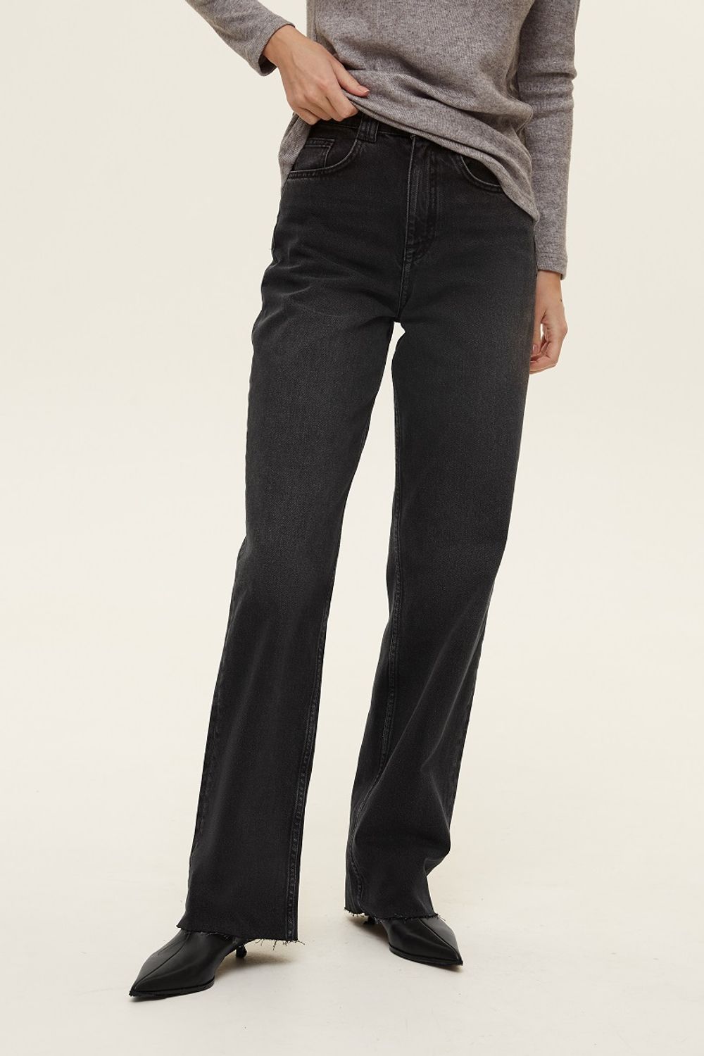 Джинсы прямые серые