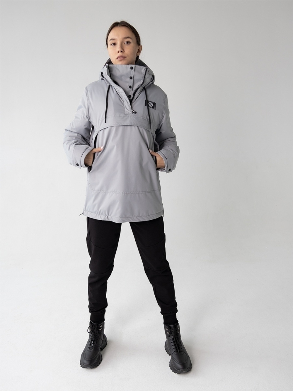 Анорак зимний женский мембрана Город Горький серый