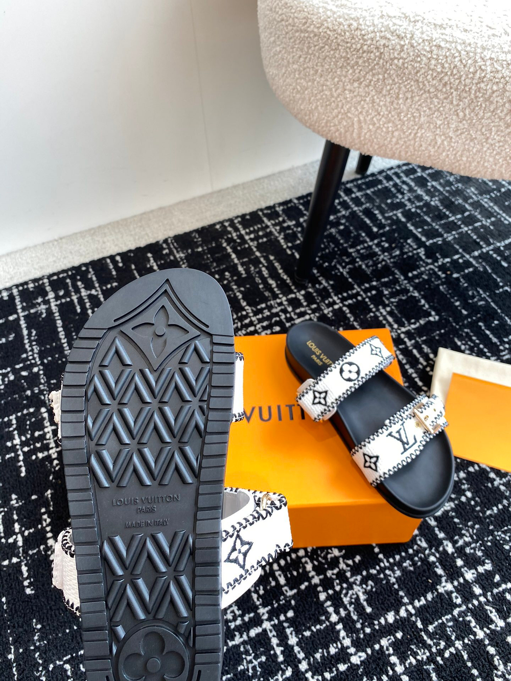 Louis Vuitton Bom Dia Flat Comfort Mule (5 colors)