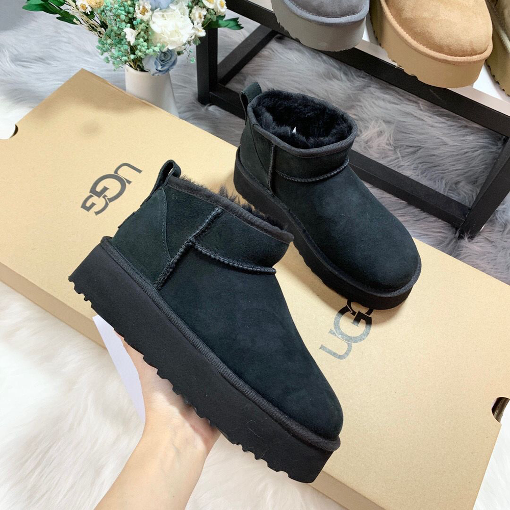 UGG