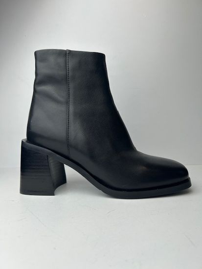 Ботинки женские