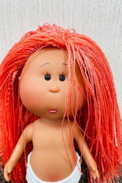 УЦЕНКА12 Кукла Nines виниловая 23см Little Mia Latina без одежды (3199WL8)