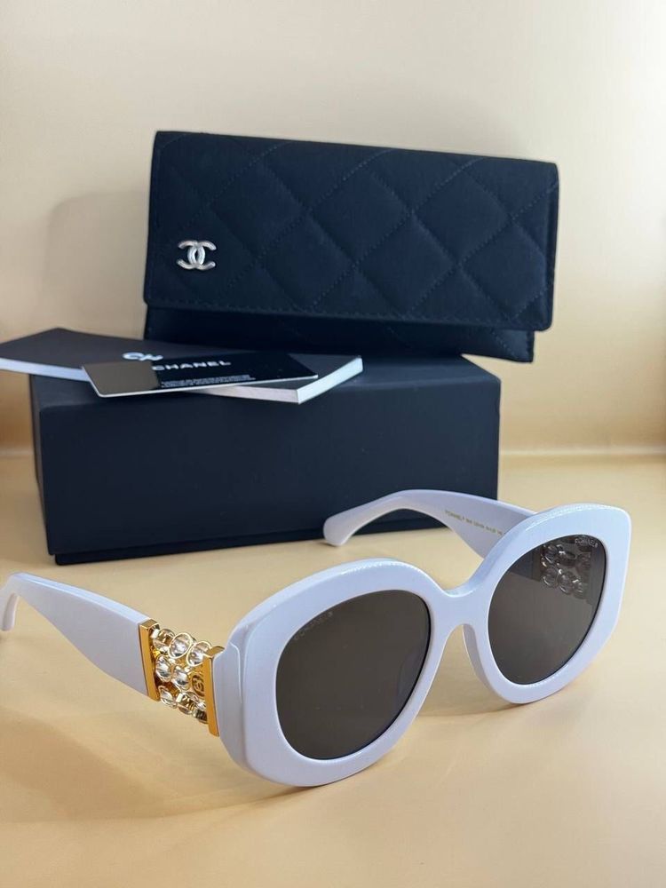 Солнцезащитные очки CHANEL