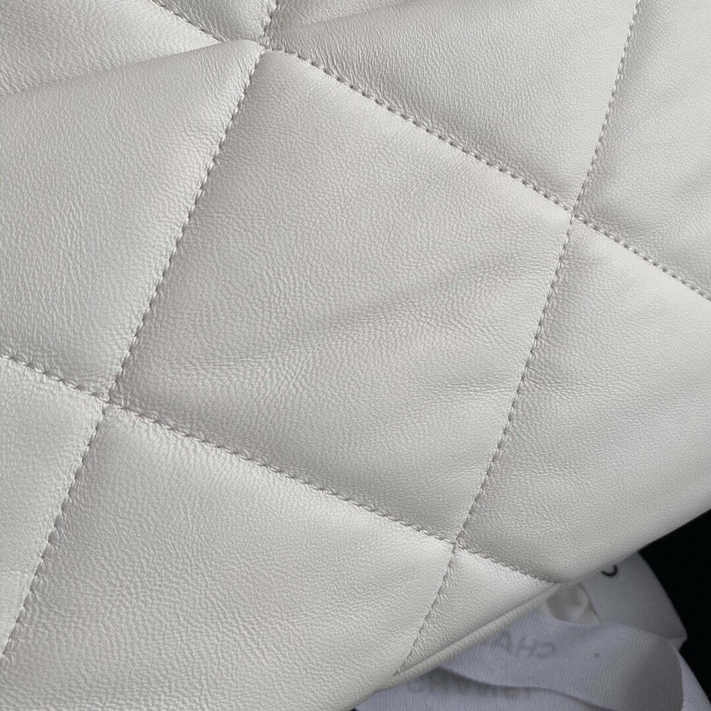 Chanel 19 Large 30 cm