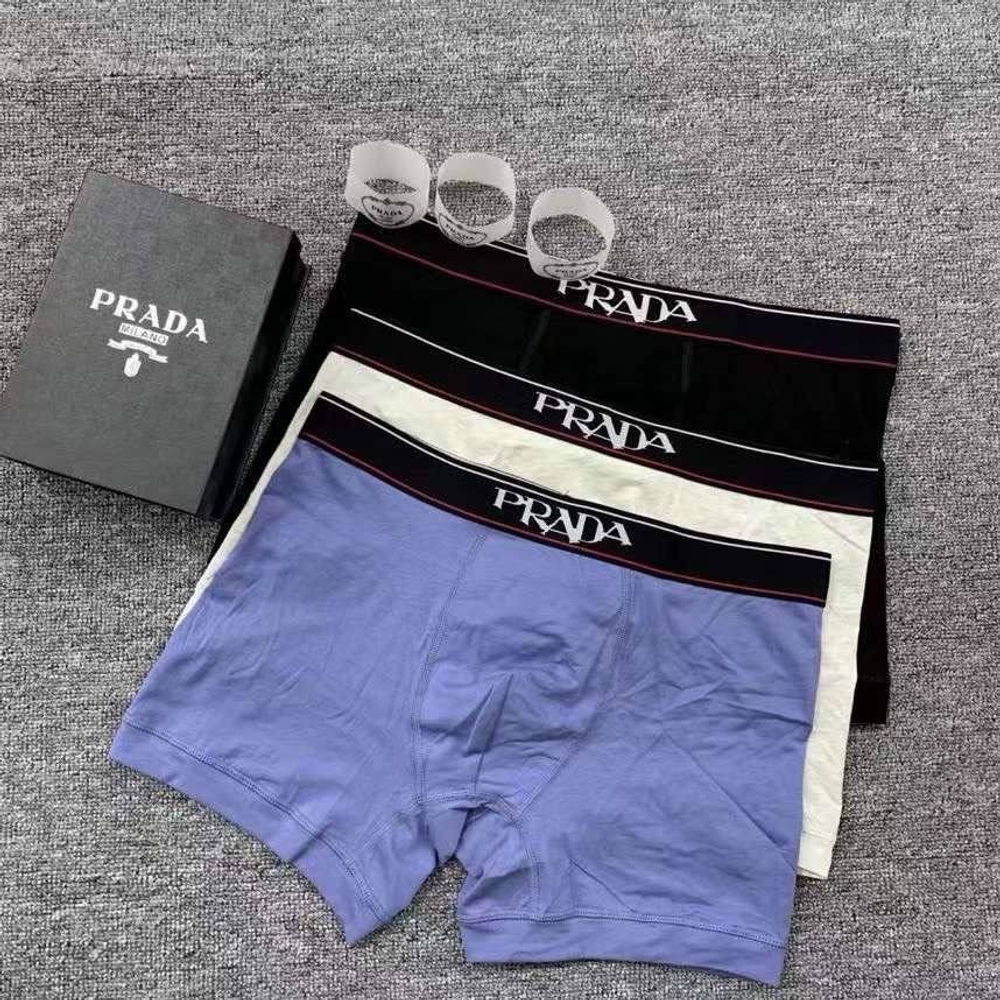 Боксеры Prada