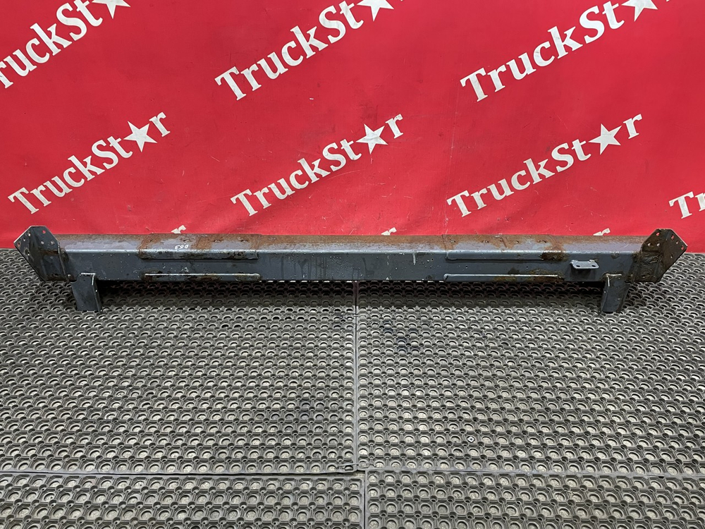 Усилитель переднего бампера 2018г.