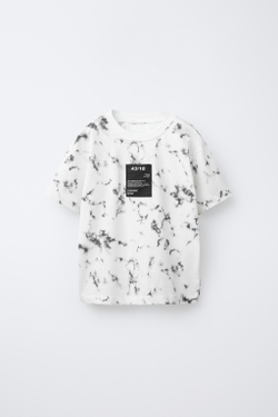 ZARA ФУТБОЛКА В СПОРТИВНОМ СТИЛЕ С ПРИНТОМ ТАЙ-ДАЙ, БЕЛЫЙ/ЧЕРНЫЙ