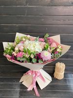 Букет с Гортензией розовый