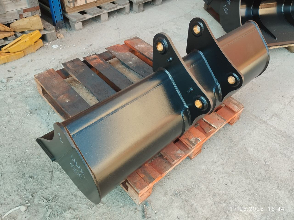 Ковш Hidromek 102 планировочный 1500 мм