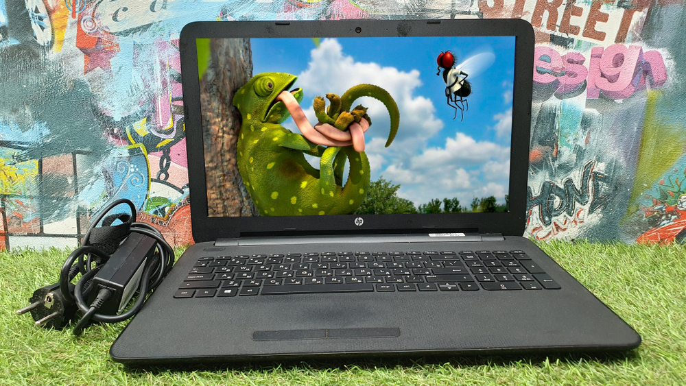 Ноутбук HP 15-af153ur, 15.6"1920x1080, AMD E2 6110 1.5ГГц, 4ГБ, AMD Radeon R2