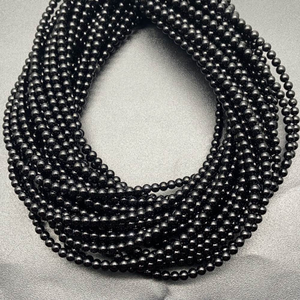2176-4 Агат чёрный тонир., шар гладкий, 4 мм, 36см