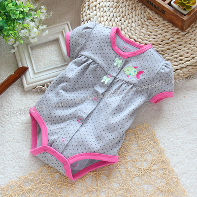 Боди детское с принтами звезд и аппликацией рыбы