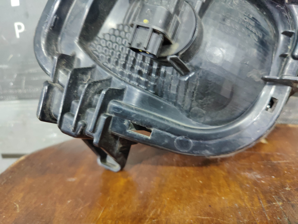 ПТФ передняя левая Hyundai Solaris 2 (HCR) 20-нв Б/У Оригинал 92207H5500