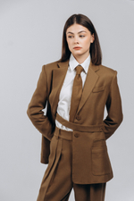 Приталенный жакет