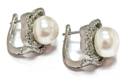 Ювелирные серьги из серебра с жемчугом и фианитами