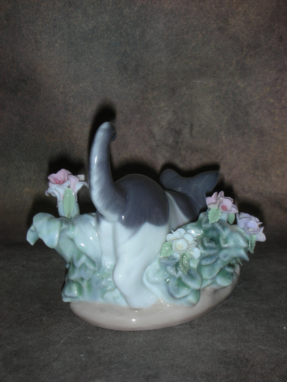 Статуэтка. Фарфор. Противостояние Котёнка и Лягушонка. Lladro. Испания