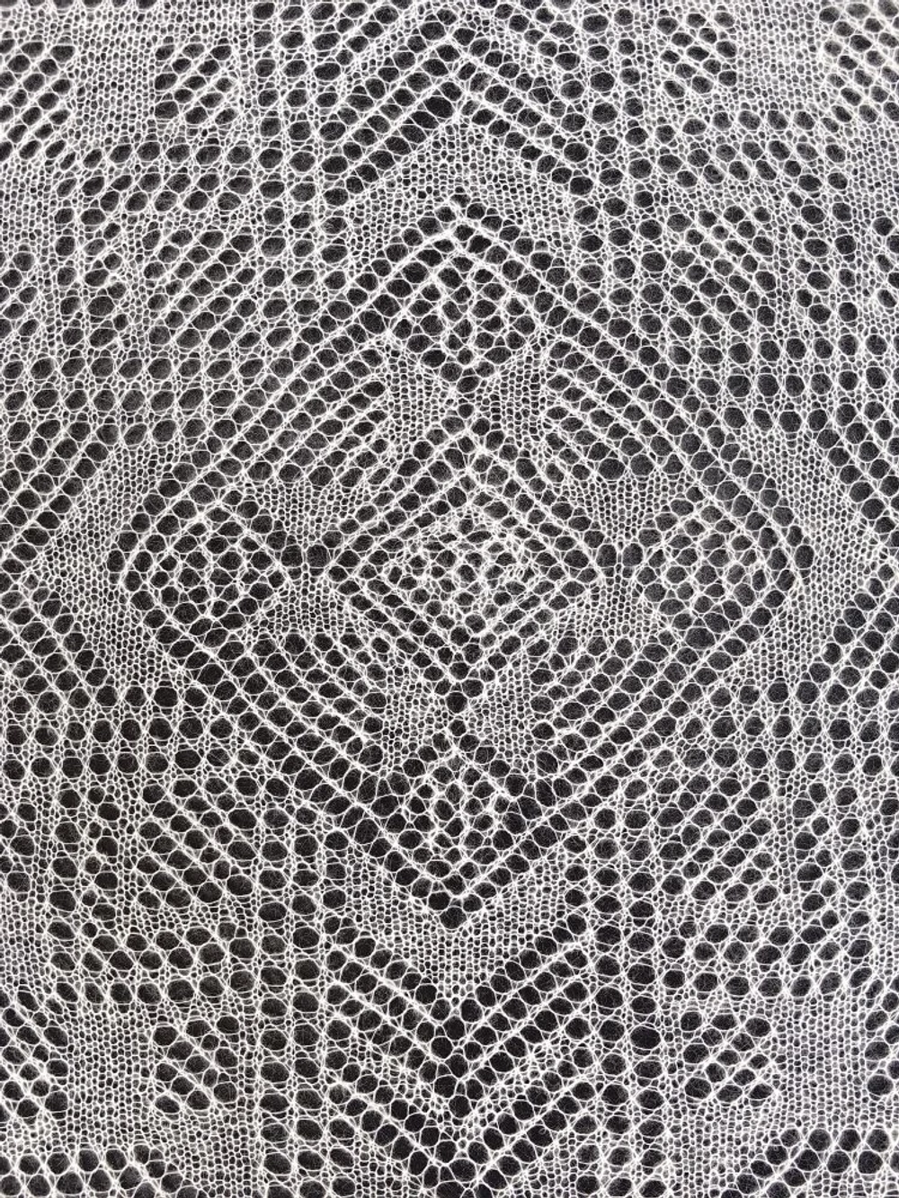 Оренбургский пуховый платок-паутинка А140-01 белый отбеленный