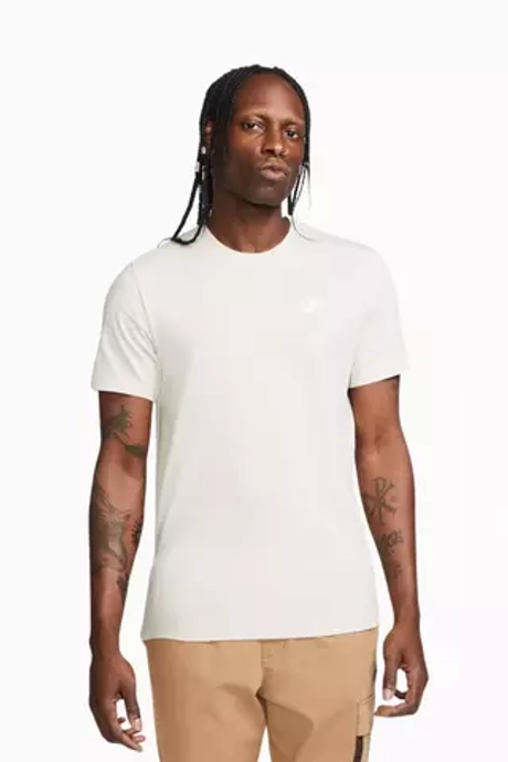 Футболка Nike Sportswear Club