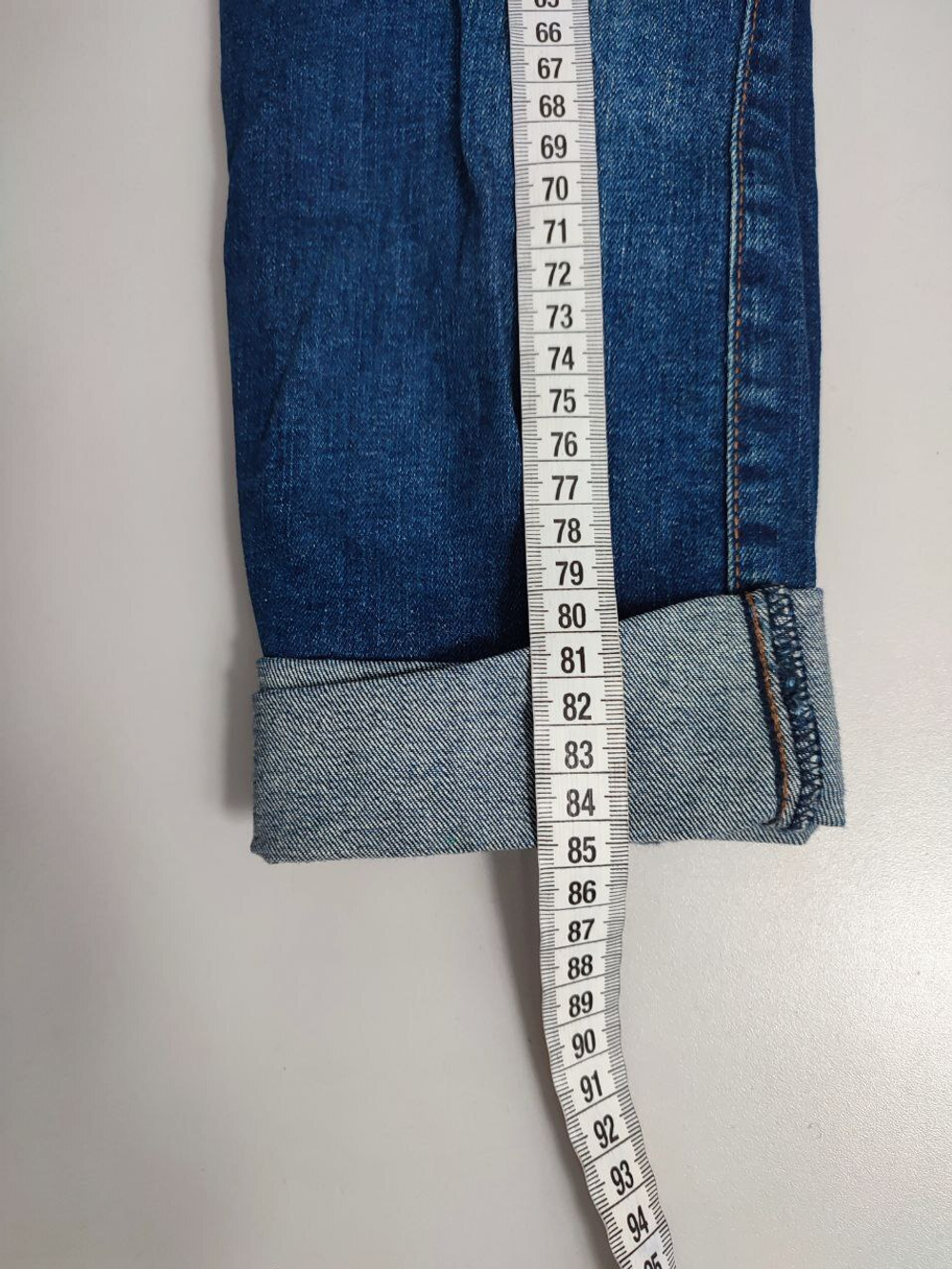 Джинсы Zara с подворотами 40 размер