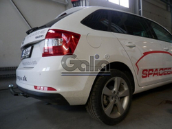 Фаркоп оцинкованный Galia S104C для Skoda Rapid лифтбек/универсал 2013-, SEAT Toledo седан 2013-(паспорт и сертификат в комплекте)(без электрики)