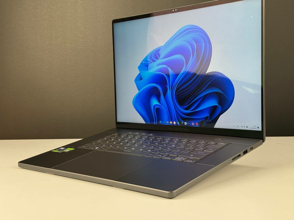 Игровой Ноутбук Asus ROG Zephyrus G16 GU605MV-N4084 Core Ultra 7 155H 16Gb SSD1Tb NVIDIA GeForce RTX4060 8Gb 16" IPS WQXGA (2560x1600) noOS grey WiFi BT Cam (90NR0IT3-M00310)