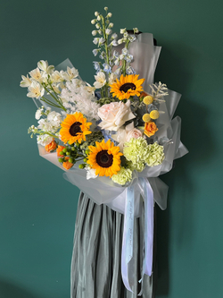 Букет «Весна встречает лето»