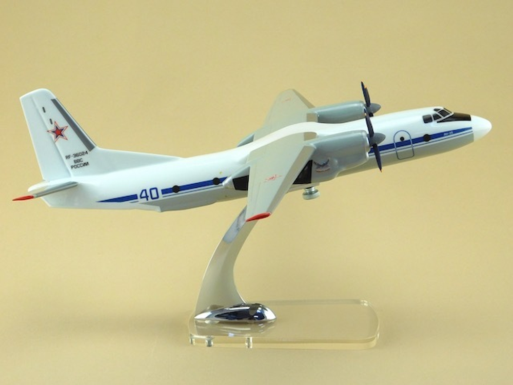 Модель самолета Ан-26 (М1:72, ВВС России, Новосибирск)