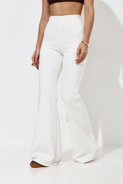 Джоггеры клеш кремового цвета