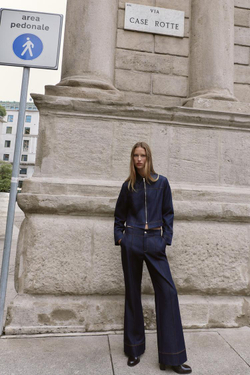 ZARA КУРТКА С КОНТРАСТНОЙ ОТСТРОЧКОЙ, ИНДИГО