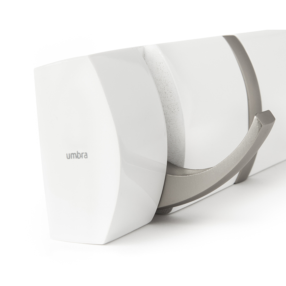 Настенная вешалка Flip 3 крючка белая