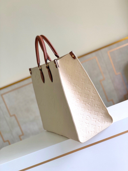 Louis Vuitton Onthego GM