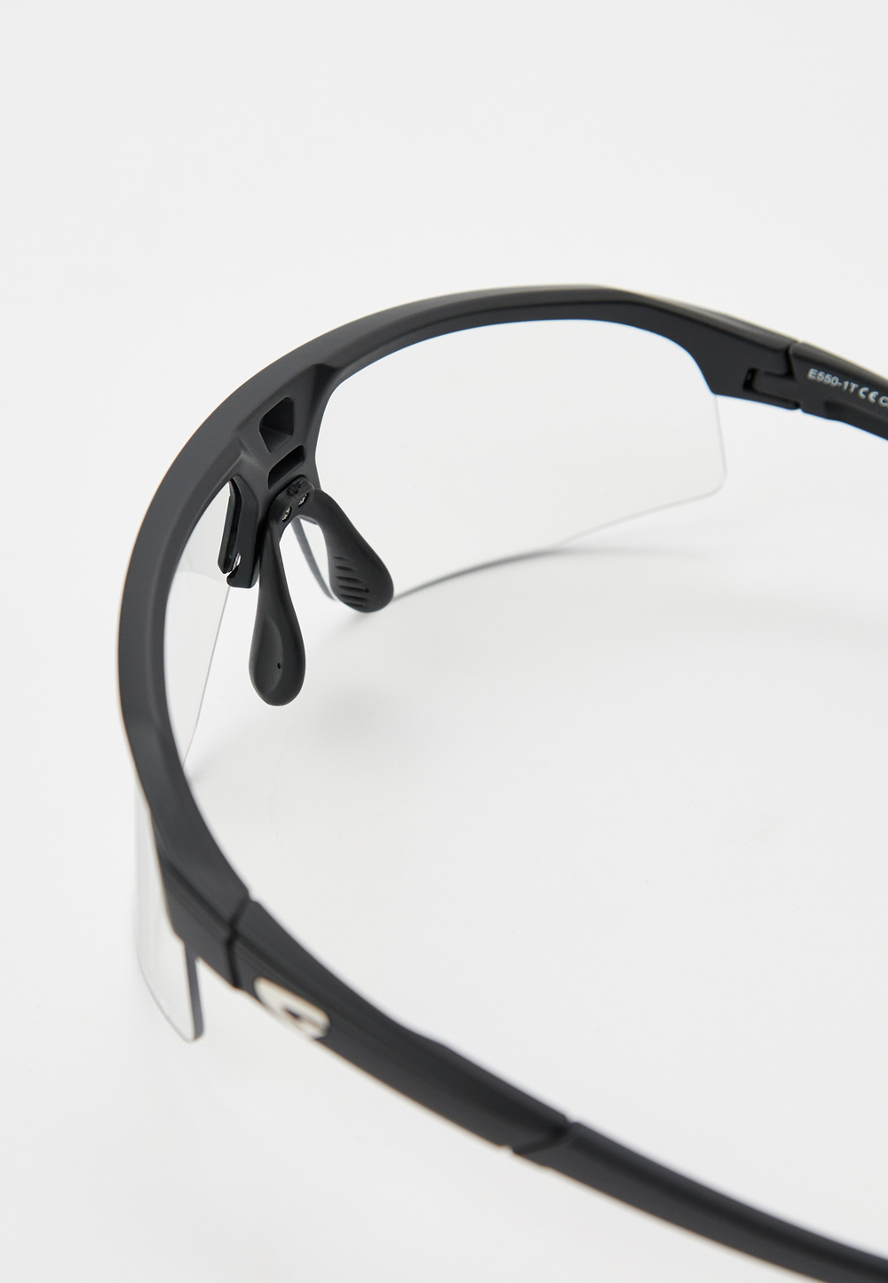 Спортивные очки GOG Kilo / Matt Black / Photochromic Clear-Smoke Lens