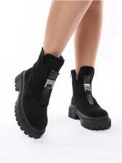 Зимние ботинки на высокой платформе